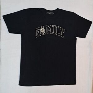 Darc Sport Wolves Club "Family Forever" Premium Tee - Men's size XL